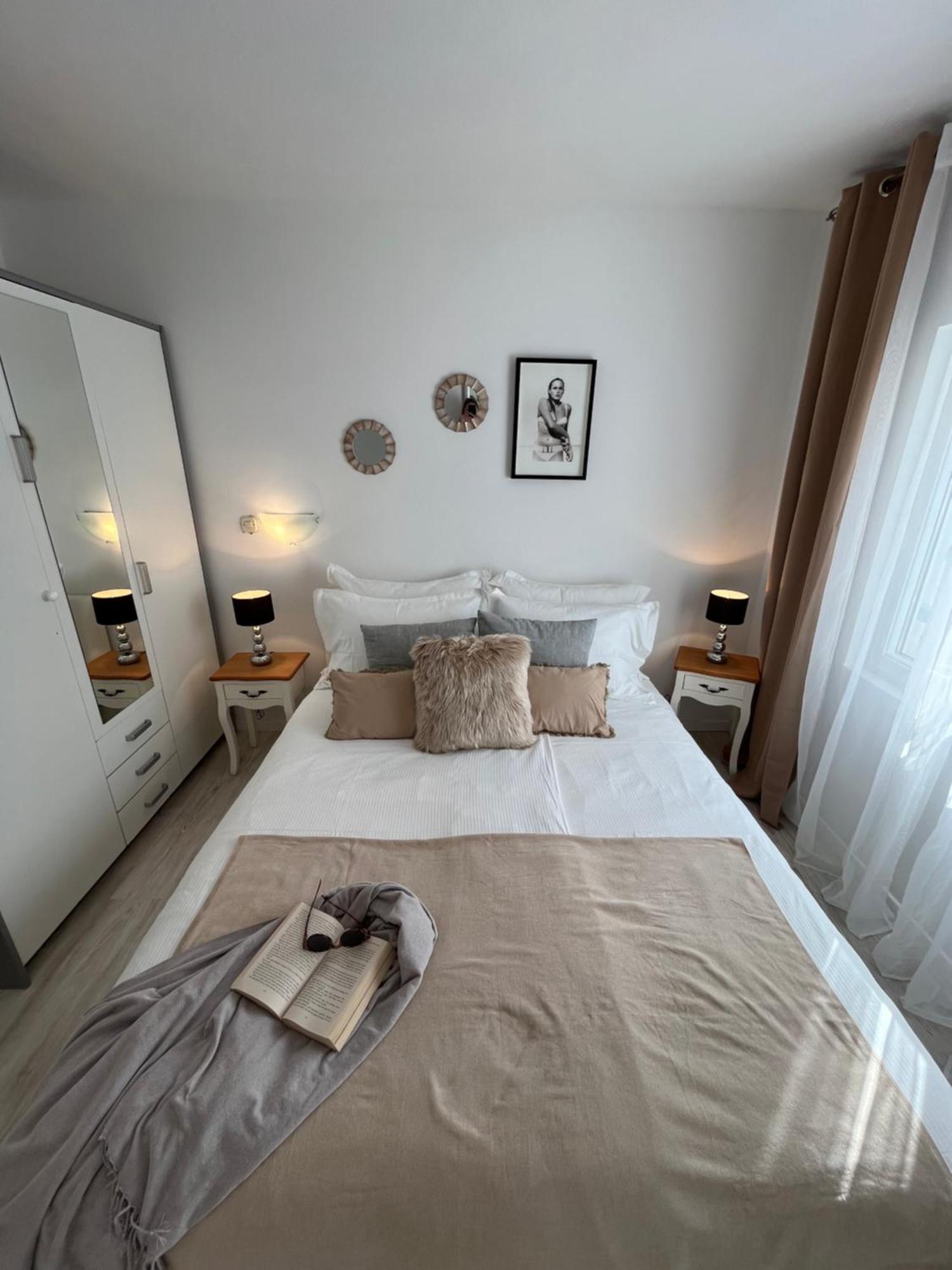 Apartments Tino Hvar Town Exterior photo