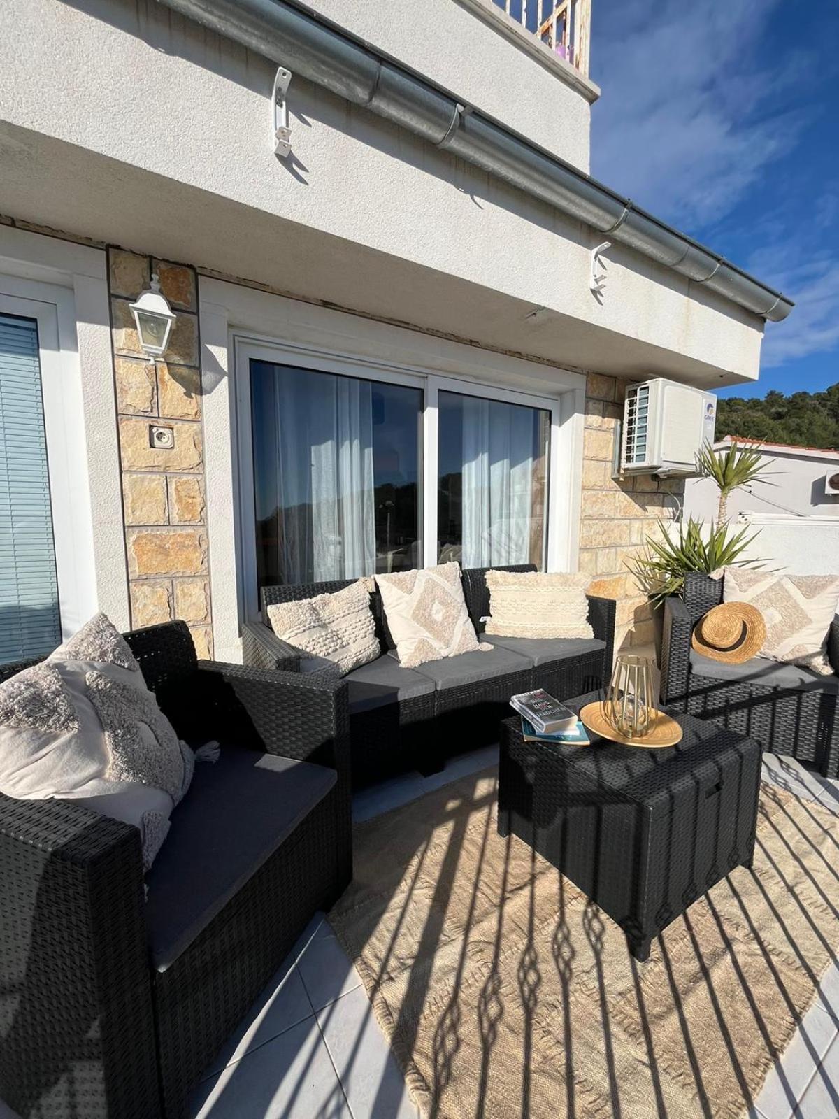Apartments Tino Hvar Town Exterior photo